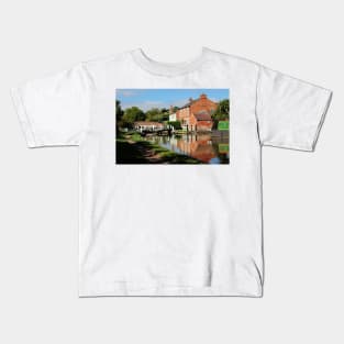 Braunston Lock No3 Northamptonshire Kids T-Shirt